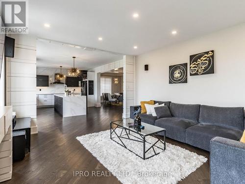 55 Stoneylake Avenue, Brampton, ON - Indoor Photo Showing Living Room