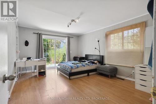 455 Niagara Boulevard, Fort Erie (332 - Central), ON - Indoor Photo Showing Bedroom