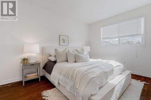 30 - 4241 Sarazen Drive, Burlington, ON - Indoor Photo Showing Bedroom