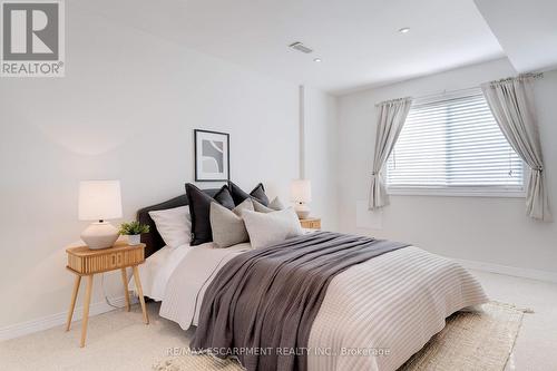 30 - 4241 Sarazen Drive, Burlington, ON - Indoor Photo Showing Bedroom