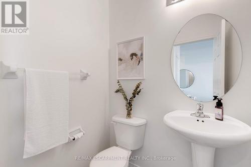 30 - 4241 Sarazen Drive, Burlington, ON - Indoor Photo Showing Bathroom