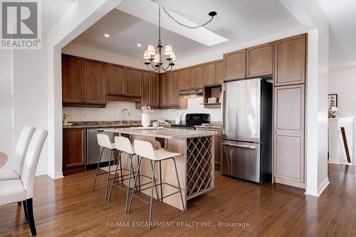 30 - 4241 Sarazen Drive, Burlington, ON - Indoor Photo Showing Kitchen