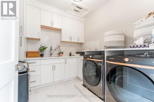 1345 Sheldon Avenue, Oakville, ON - Indoor Photo Showing Laundry Room