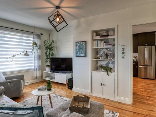 Salon - 1400 123E Rue, Shawinigan, QC - Indoor Photo Showing Living Room