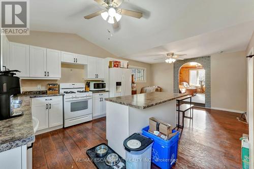 4 Rebecca Street, St. Catharines, ON - Indoor Photo Showing Kitchen