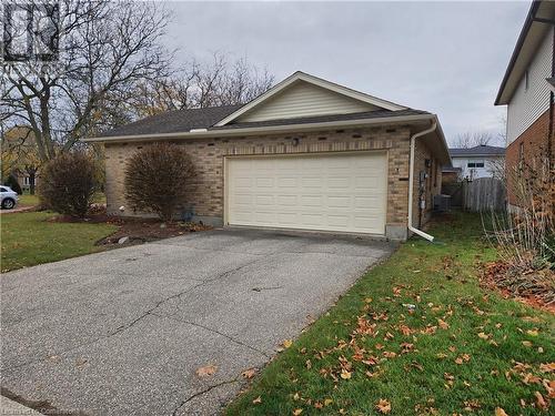 551 Hallmark Drive, Waterloo, ON - Outdoor