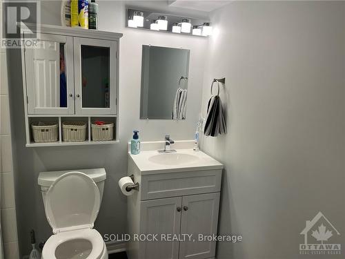 32 Solaris Drive, Ottawa, ON - Indoor Photo Showing Bathroom