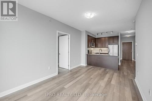 3408 - 3975 Grand Park Drive, Mississauga, ON - Indoor Photo Showing Kitchen