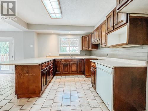 68 John Street, Temiskaming Shores (New Liskeard), ON - Indoor Photo Showing Kitchen With Double Sink