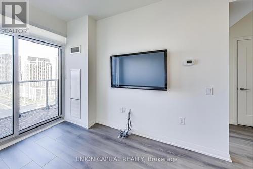 1409 - 9000 Jane Street, Vaughan, ON - Indoor Photo Showing Other Room