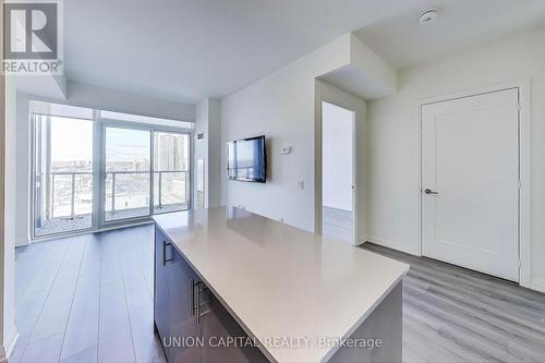 1409 - 9000 Jane Street, Vaughan, ON - Indoor Photo Showing Other Room