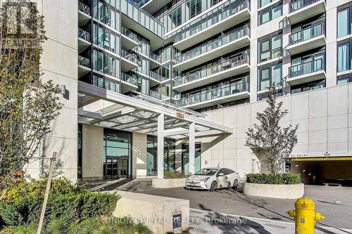 1409 - 9000 Jane Street, Vaughan, ON - Outdoor