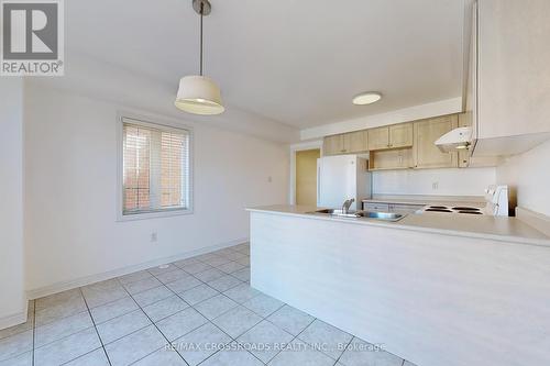 2576 Bur Oak Avenue, Markham, ON - Indoor Photo Showing Kitchen