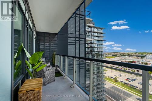 1611 - 2560 Eglinton Avenue W, Mississauga, ON - Outdoor With View