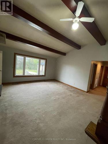 142 St Davids Road, St. Catharines, ON - Indoor Photo Showing Other Room