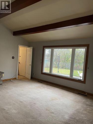 142 St Davids Road, St. Catharines, ON - Indoor Photo Showing Other Room