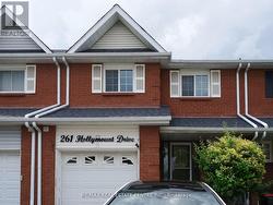 261 HOLLYMOUNT DRIVE  Mississauga, ON L5R 3P8