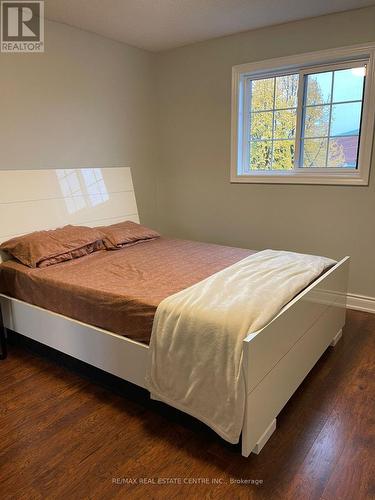 261 Hollymount Drive, Mississauga, ON - Indoor Photo Showing Bedroom