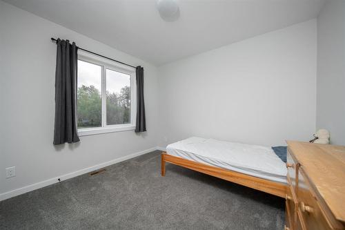 103 Seine River Trail, La Broquerie, MB - Indoor Photo Showing Bedroom