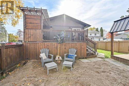 9 Kiwanis Avenue, Norfolk, ON - Outdoor With Deck Patio Veranda