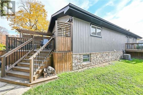 9 Kiwanis Avenue, Norfolk, ON - Outdoor With Deck Patio Veranda With Exterior