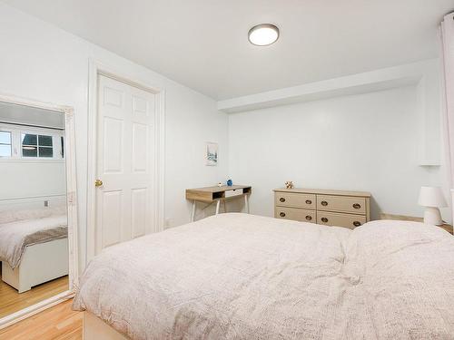 Bedroom - 172 57E Avenue, Pointe-Calumet, QC - Indoor Photo Showing Bedroom