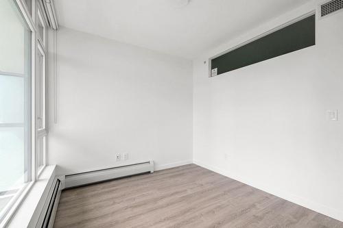 1806 13350 Central Avenue, Surrey, BC - Indoor Photo Showing Other Room