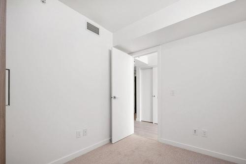 1806 13350 Central Avenue, Surrey, BC - Indoor Photo Showing Other Room