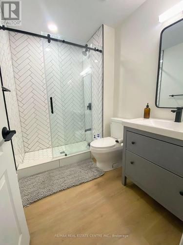 5976 Winston Churchill Boulevard, Mississauga, ON - Indoor Photo Showing Bathroom