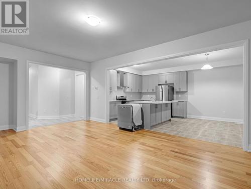 925 Knights Lane, Woodstock, ON - Indoor Photo Showing Kitchen