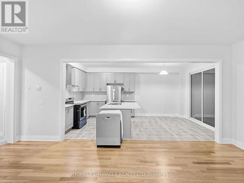 925 Knights Lane, Woodstock, ON - Indoor Photo Showing Kitchen