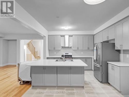 925 Knights Lane, Woodstock, ON - Indoor Photo Showing Kitchen With Stainless Steel Kitchen With Double Sink