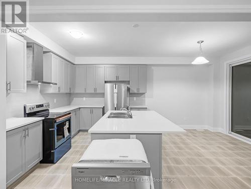 925 Knights Lane, Woodstock, ON - Indoor Photo Showing Kitchen With Stainless Steel Kitchen With Double Sink With Upgraded Kitchen