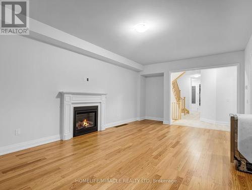 925 Knights Lane, Woodstock, ON - Indoor Photo Showing Living Room With Fireplace