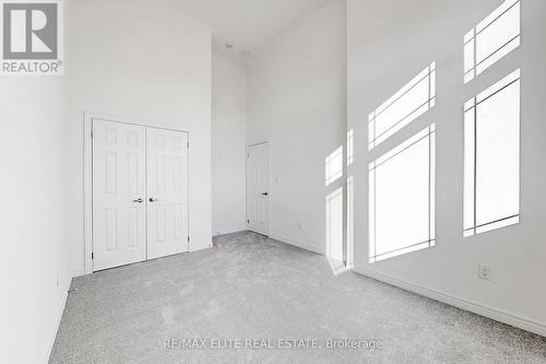 1012 Crownest Hollow, Pickering, ON - Indoor Photo Showing Other Room