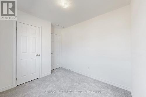 1012 Crownest Hollow, Pickering, ON - Indoor Photo Showing Other Room