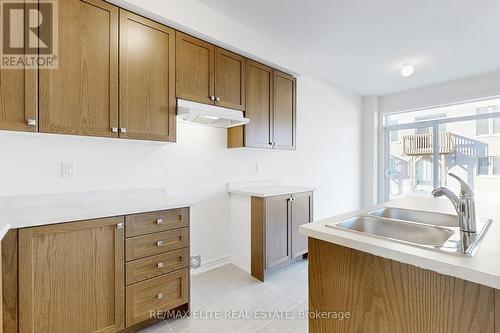 1012 Crownest Hollow, Pickering, ON - Indoor Photo Showing Kitchen With Double Sink