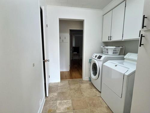 Laundry room - 1047  - 1049 12E Avenue, Thetford Mines, QC - Indoor Photo Showing Laundry Room