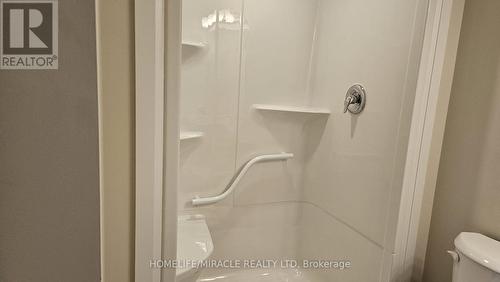 216 - 118 Summersides Boulevard, Pelham, ON - Indoor Photo Showing Bathroom