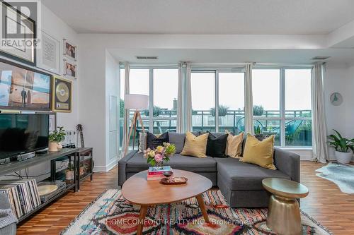 514 - 1169 Queen Street W, Toronto, ON - Indoor Photo Showing Living Room