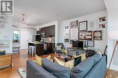 514 - 1169 Queen Street W, Toronto, ON - Indoor Photo Showing Living Room