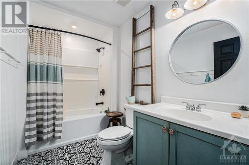 831 Code Drive, Smiths Falls, ON - Indoor Photo Showing Bathroom