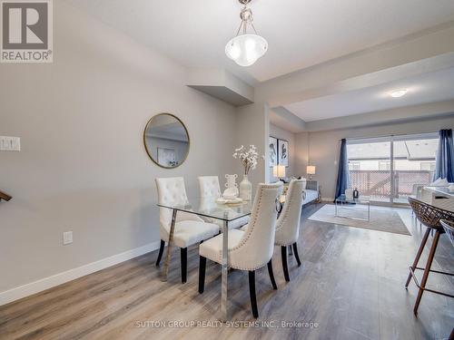 913 Robert Ferrie Drive, Kitchener, ON - Indoor Photo Showing Dining Room