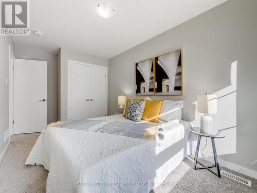 913 Robert Ferrie Drive, Kitchener, ON - Indoor Photo Showing Bedroom