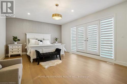 166 Concession Street, Hamilton, ON - Indoor Photo Showing Bedroom