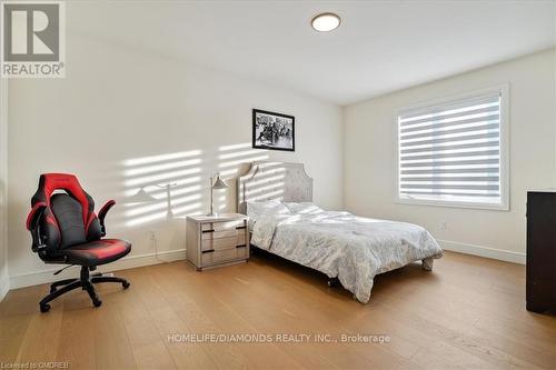 166 Concession Street, Hamilton, ON - Indoor Photo Showing Bedroom