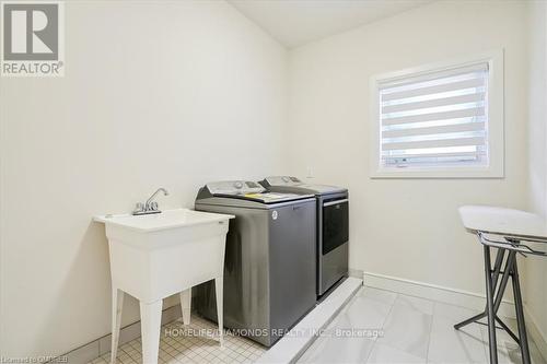 166 Concession Street, Hamilton, ON - Indoor Photo Showing Laundry Room