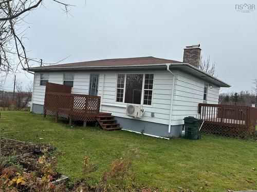 685 Hulmes Lane, New Waterford, NS 