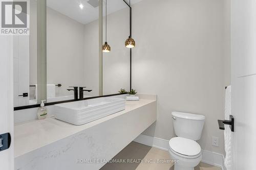 250 Jones Street, Oakville, ON - Indoor Photo Showing Bathroom