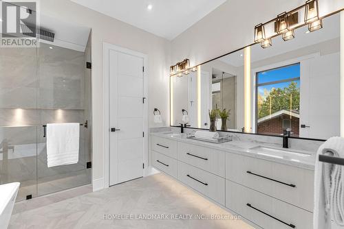 250 Jones Street, Oakville, ON - Indoor Photo Showing Bathroom